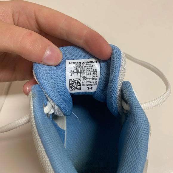 Steph Curry youth basketball shoes - Picture 5 of 5